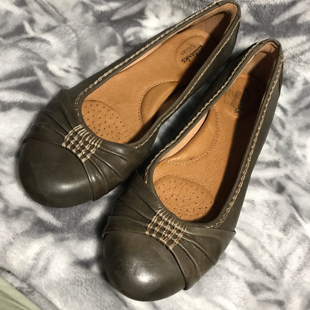 Artisan Clarks Flats,size 7